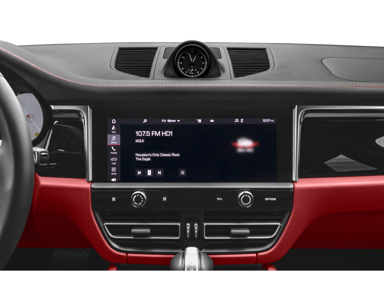 2025 Porsche Macan Base photo 3