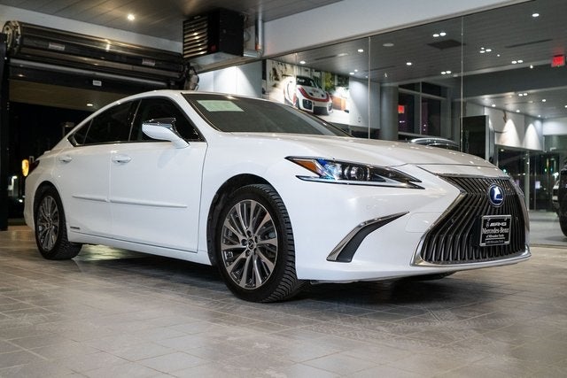 2019 Lexus ES 300h Luxury