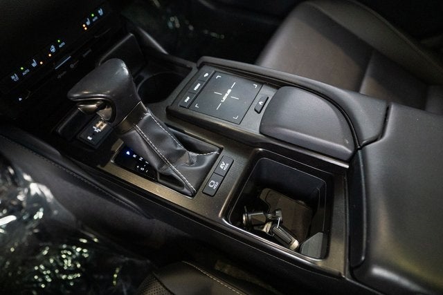 2019 Lexus ES 300h Luxury