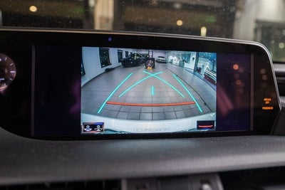 2019 Lexus ES 300h Luxury