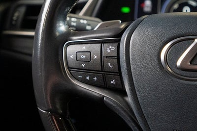 2019 Lexus ES 300h Luxury