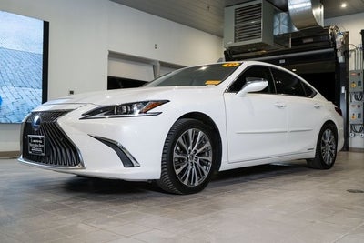 2019 Lexus ES 300h Luxury