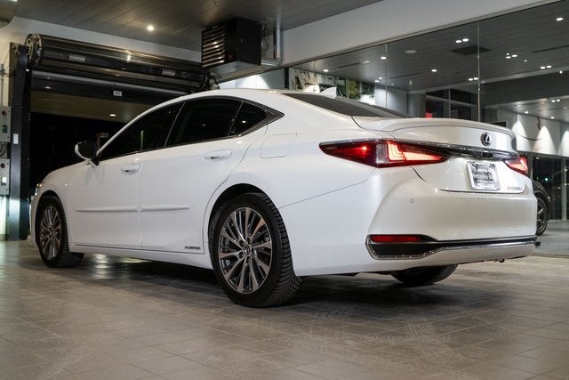 2019 Lexus ES 300h Luxury