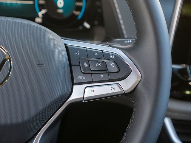 2026 Volkswagen Atlas Cross Sport 2.0T SEL R-Line Black