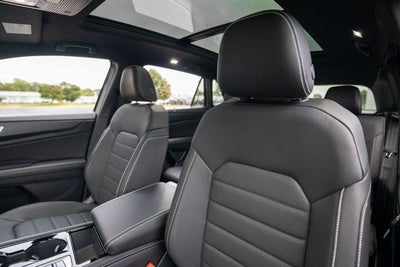 2026 Volkswagen Atlas Cross Sport 2.0T SEL R-Line Black