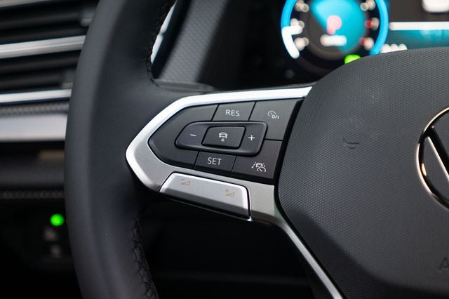 2026 Volkswagen Atlas Cross Sport 2.0T SEL R-Line Black