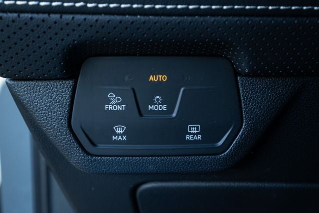 2026 Volkswagen Atlas Cross Sport 2.0T SEL