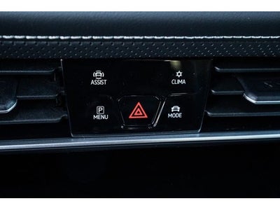 2026 Volkswagen Atlas Cross Sport 2.0T SEL