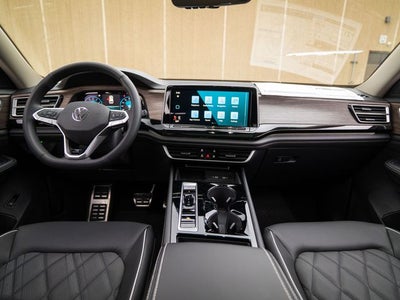 2026 Volkswagen Atlas 2.0T SEL Premium R-Line