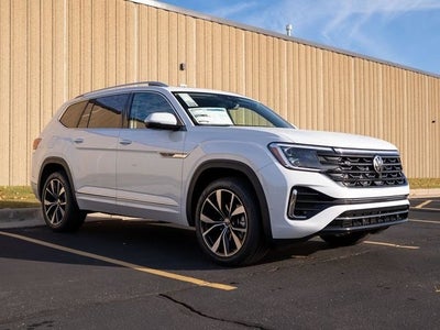 2026 Volkswagen Atlas 2.0T SEL Premium R-Line