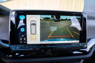 2026 Volkswagen Atlas 2.0T SE w/ Technology