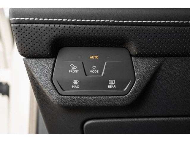 2026 Volkswagen Atlas 2.0T SE w/ Technology