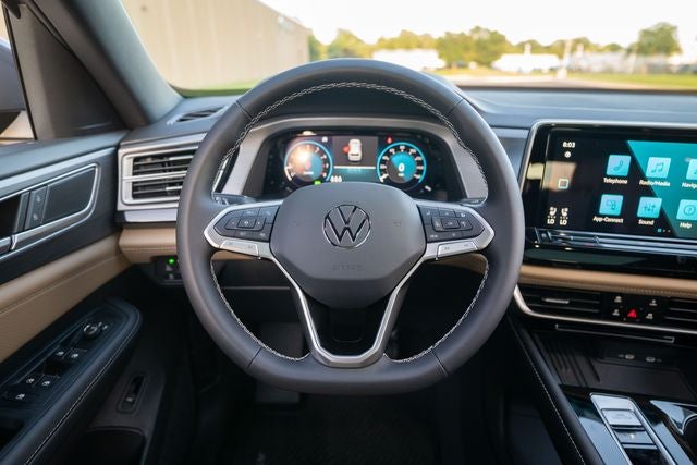 2026 Volkswagen Atlas Cross Sport 2.0T SE w/Technology