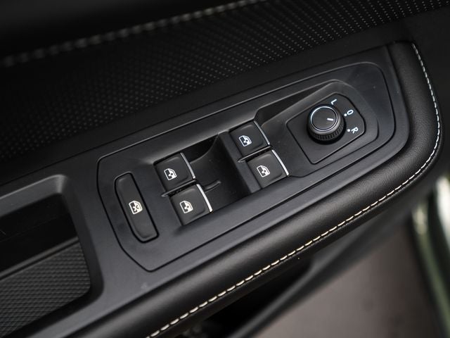 2026 Volkswagen Atlas 2.0T SE w/ Technology