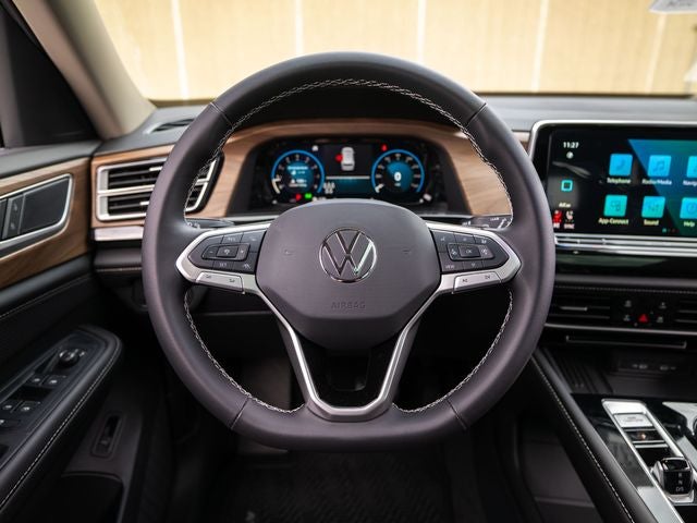 2026 Volkswagen Atlas 2.0T SE w/ Technology