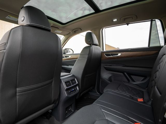 2026 Volkswagen Atlas 2.0T SE w/ Technology