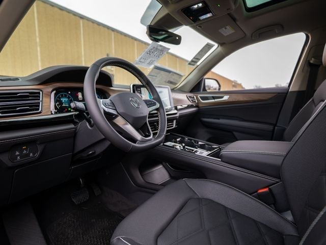 2026 Volkswagen Atlas 2.0T SE w/ Technology