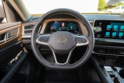 2026 Volkswagen Atlas 2.0T SE w/ Technology
