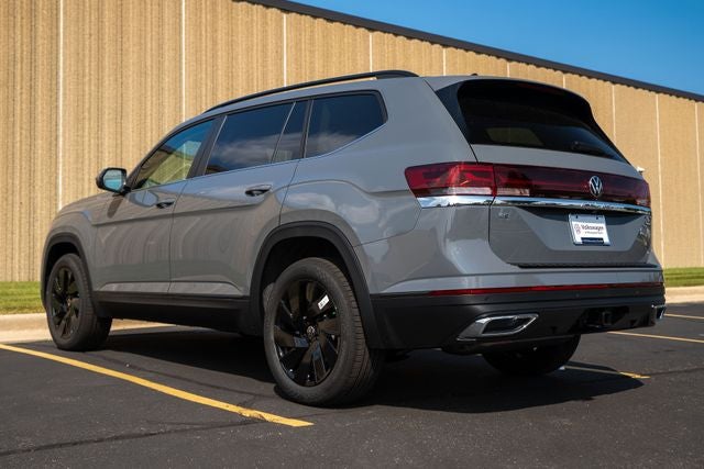 2026 Volkswagen Atlas 2.0T SE w/ Technology