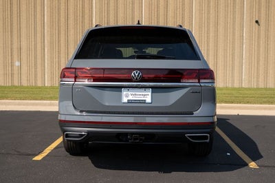 2026 Volkswagen Atlas 2.0T SE w/ Technology