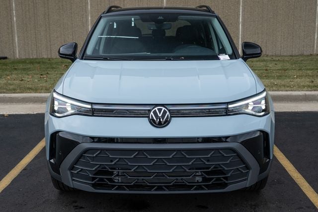 2026 Volkswagen Taos 1.5T SE Black