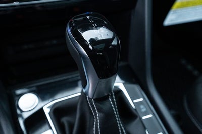 2026 Volkswagen Taos 1.5T SE Black