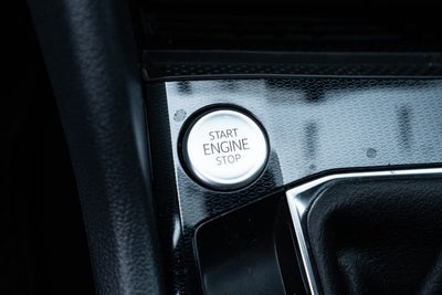 2026 Volkswagen Taos 1.5T SE Black