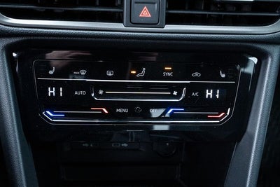 2026 Volkswagen Taos 1.5T SE Black