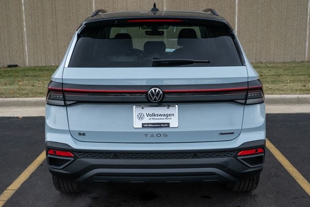 2026 Volkswagen Taos 1.5T SE Black