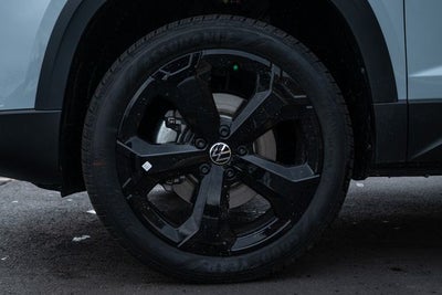 2026 Volkswagen Taos 1.5T SE Black