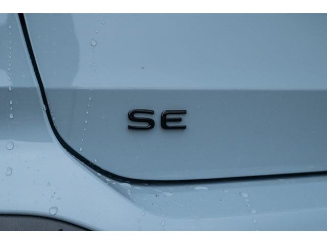 2026 Volkswagen Taos 1.5T SE Black