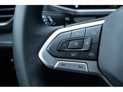 2026 Volkswagen Taos 1.5T SE Black