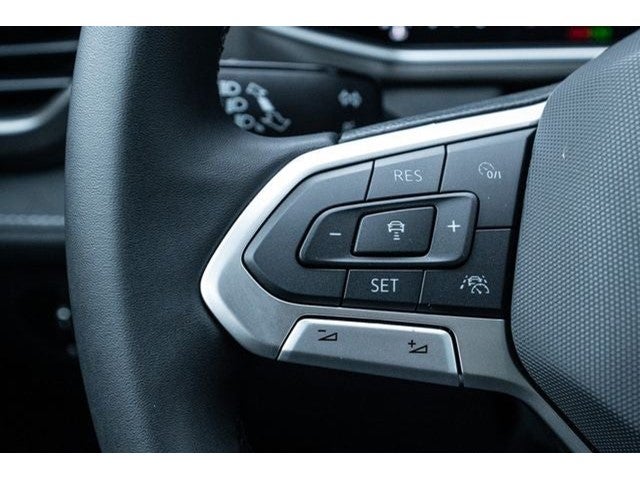 2026 Volkswagen Taos 1.5T SE Black