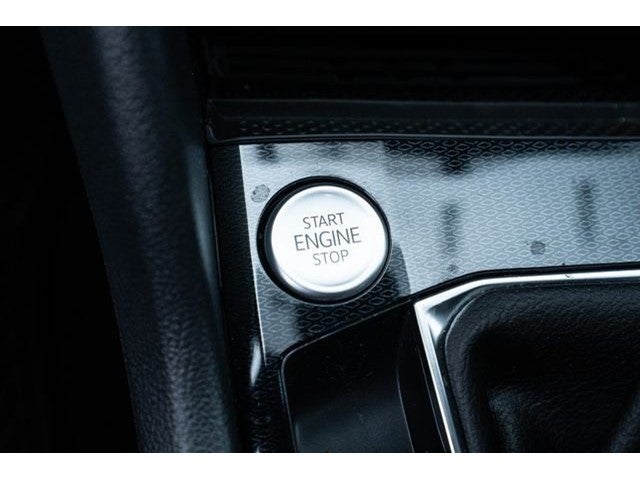 2026 Volkswagen Taos 1.5T SE Black