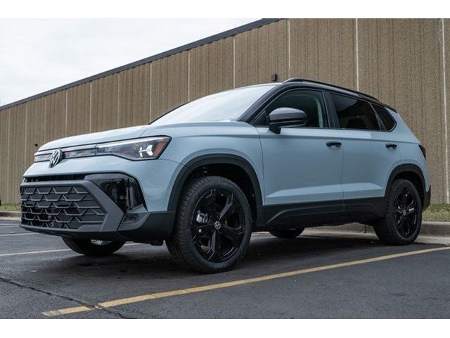 2026 Volkswagen Taos 1.5T SE Black