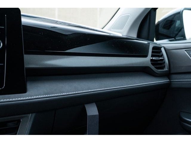 2026 Volkswagen Taos 1.5T SE Black