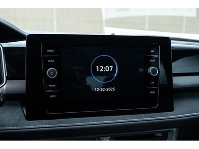 2026 Volkswagen Taos 1.5T SE Black