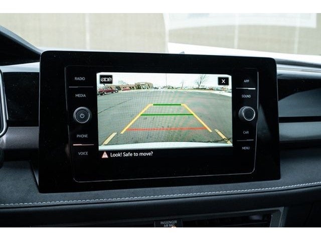 2026 Volkswagen Taos 1.5T SE Black