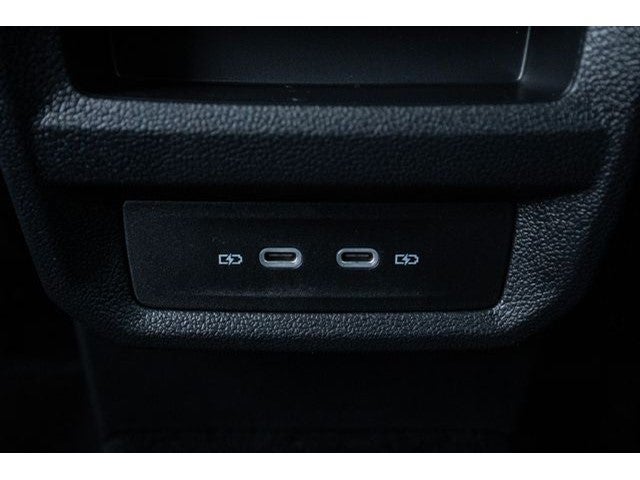 2026 Volkswagen Taos 1.5T SE Black