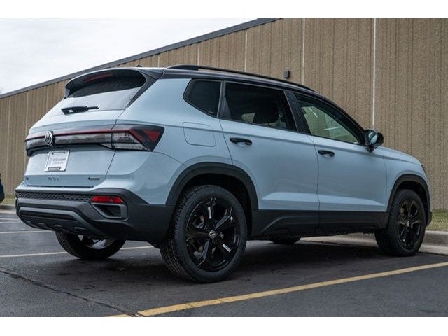 2026 Volkswagen Taos 1.5T SE Black