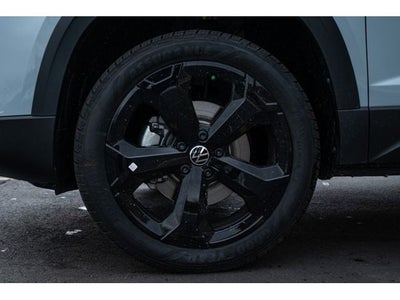 2026 Volkswagen Taos 1.5T SE Black