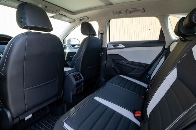 2025 Volkswagen Taos 1.5T SEL