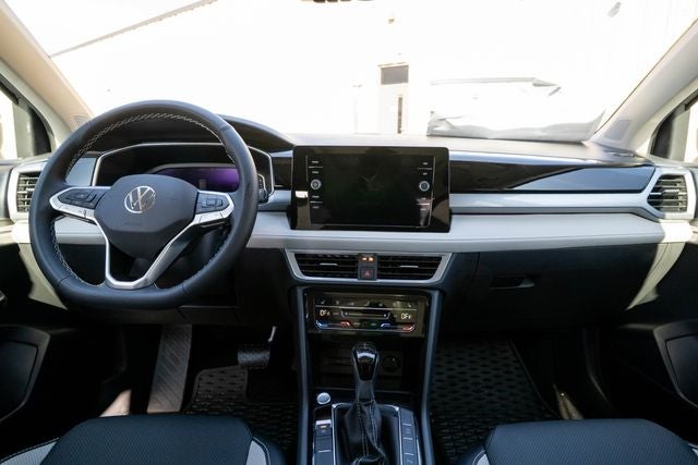 2025 Volkswagen Taos 1.5T SEL