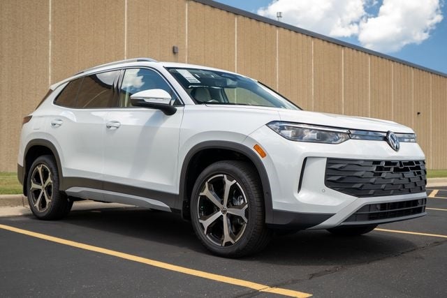 2025 Volkswagen Tiguan 2.0T SE