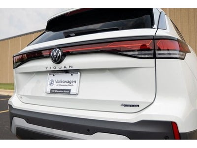 2025 Volkswagen Tiguan 2.0T SE
