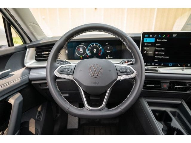 2025 Volkswagen Tiguan 2.0T SE