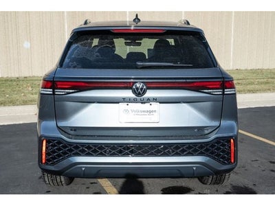 2026 Volkswagen Tiguan 2.0T SE R-Line Black
