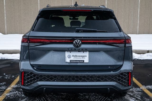 2026 Volkswagen Tiguan 2.0T SE R-Line Black