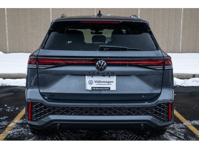 2026 Volkswagen Tiguan 2.0T SE R-Line Black