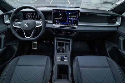 2026 Volkswagen Tiguan 2.0T SE R-Line Black